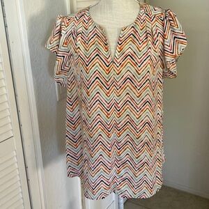 Q&A White,Orange,Rust, Pink Graphic Flutter Sleeve Blouse size Large‎